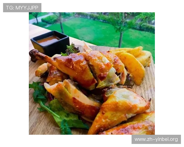 欢乐谷娱乐场内特色美食街带来地道美味佳肴，满足你的味蕾享受美食盛宴